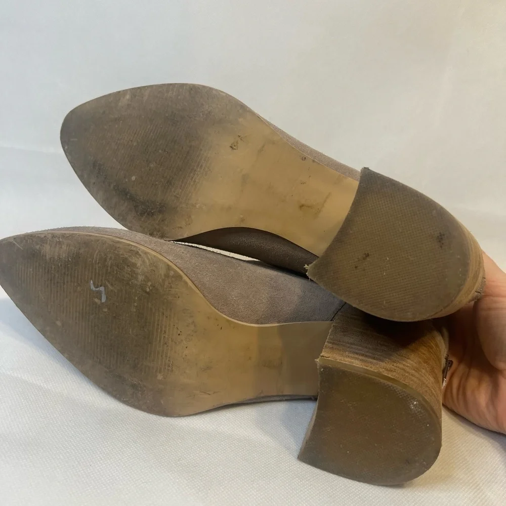 STEVE MADDEN JILLIAN TAUPE SUEDE BOOTIES